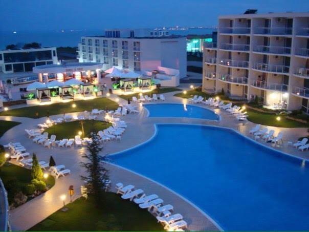 Apartment With Green Terrace Burgas Ngoại thất bức ảnh