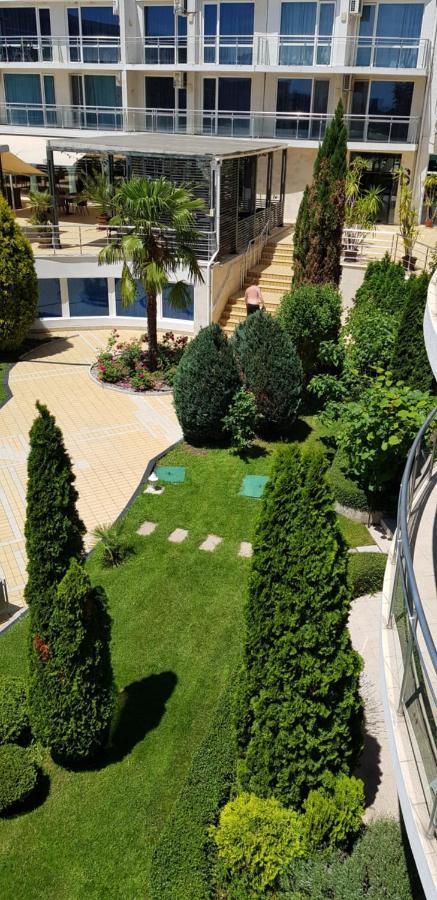 Apartment With Green Terrace Burgas Ngoại thất bức ảnh