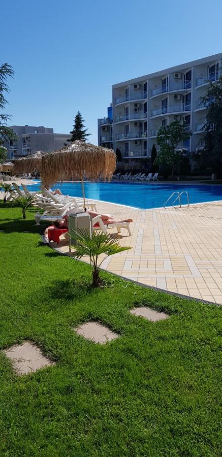 Apartment With Green Terrace Burgas Ngoại thất bức ảnh