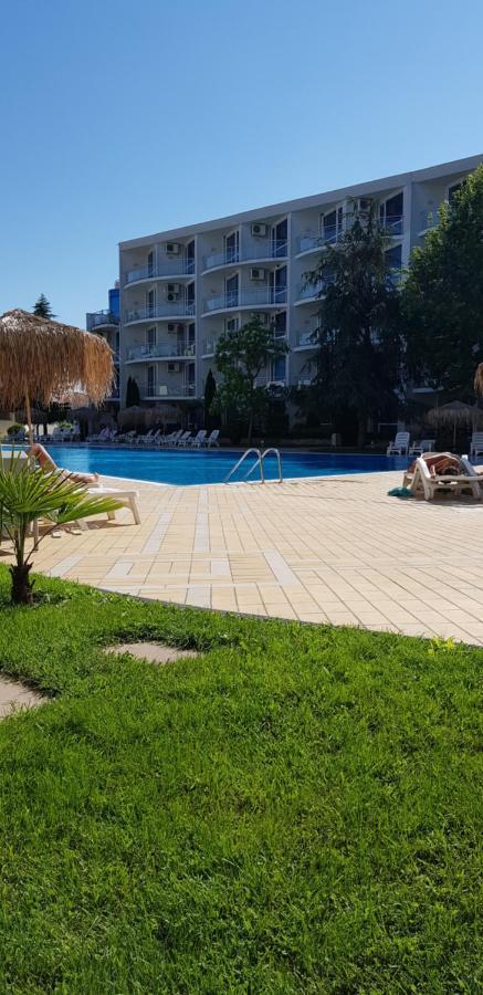 Apartment With Green Terrace Burgas Ngoại thất bức ảnh