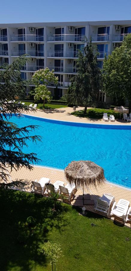 Apartment With Green Terrace Burgas Ngoại thất bức ảnh