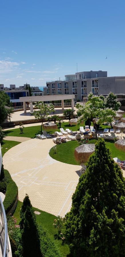 Apartment With Green Terrace Burgas Ngoại thất bức ảnh