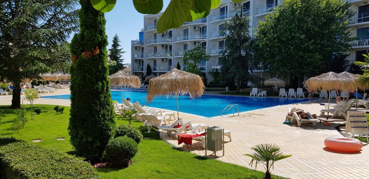 Apartment With Green Terrace Burgas Ngoại thất bức ảnh