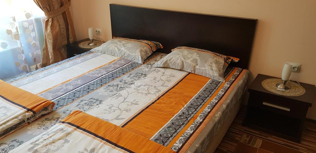 Apartment With Green Terrace Burgas Ngoại thất bức ảnh